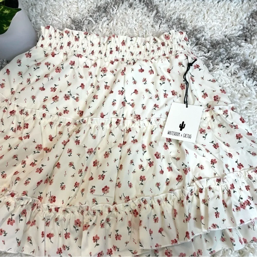 NWT Whiteroom + Cactus Ivory Floral Skirt Set